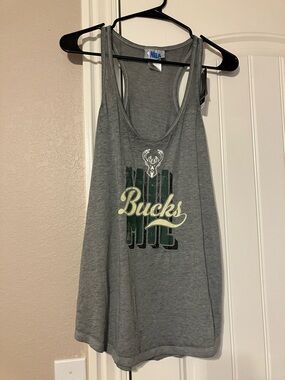 NWT NBA Gray Milwaukee Bucks Logo Tank L